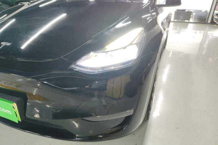 Used Tesla Model Y 2021 Standard Range Rear-Wheel Drive Version Left Front Headlight