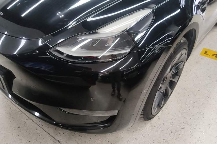 Used Tesla Model Y 2021 Standard Range Rear-Wheel Drive Version Left Front Headlight