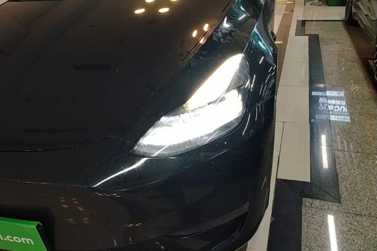 Used Tesla Model Y 2021 Long-Range All-Wheel-Drive Version Left Front Headlight