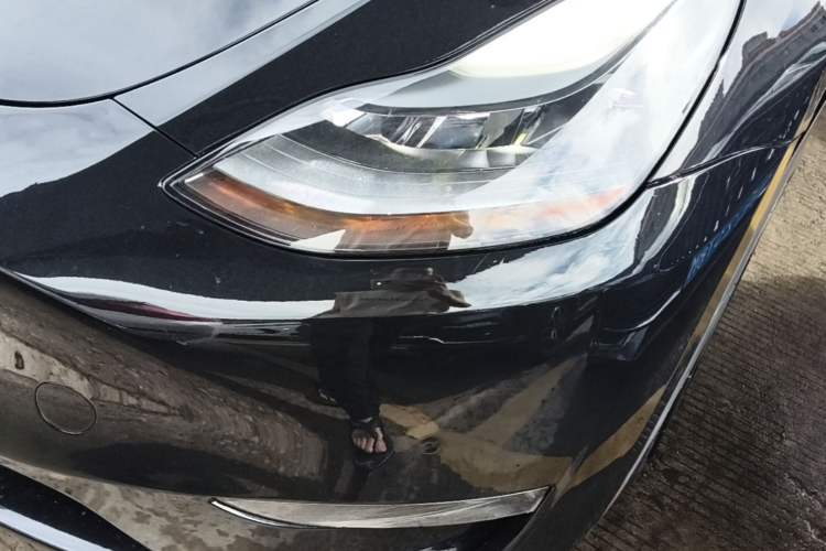 Used Tesla Model Y 2021 Standard Range Rear-Wheel Drive Version Left Front Headlight