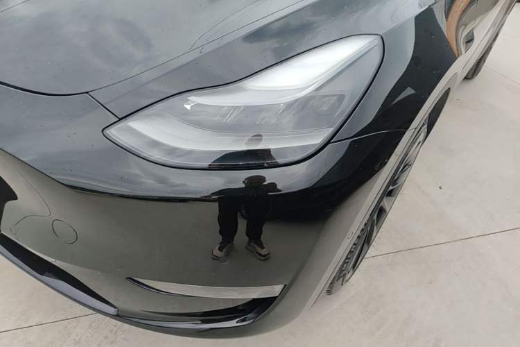 Used Tesla Model Y 2021 Standard Range Rear-Wheel Drive Version Left Front Headlight