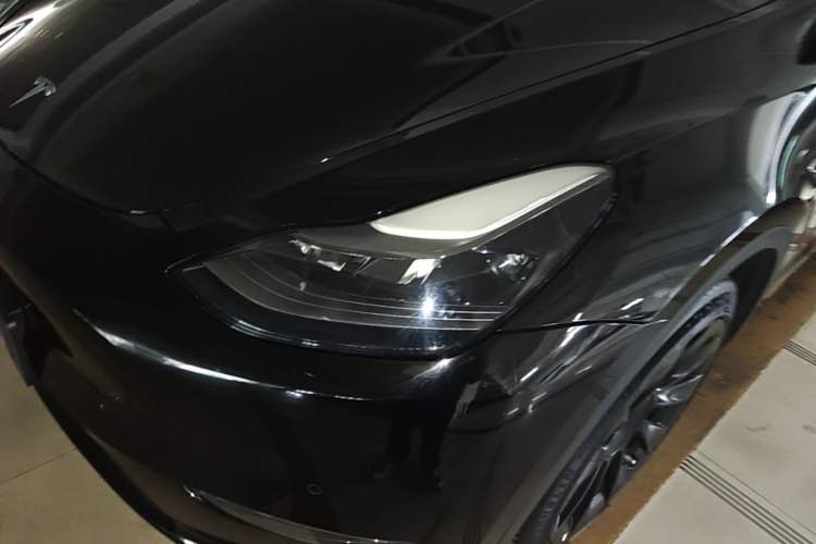 Used Tesla Model Y 2021 Standard Range Rear-Wheel Drive Version Left Front Headlight