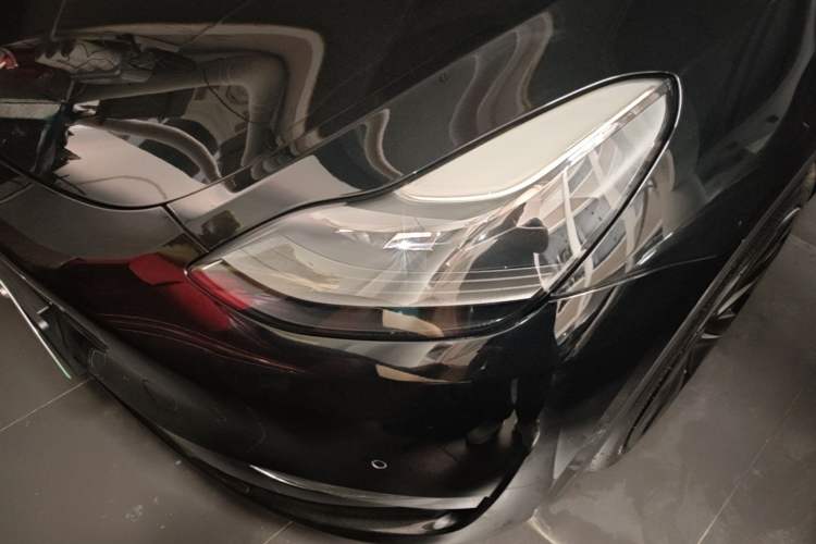 Used Tesla Model Y 2021 Standard Range Rear-Wheel Drive Version Left Front Headlight