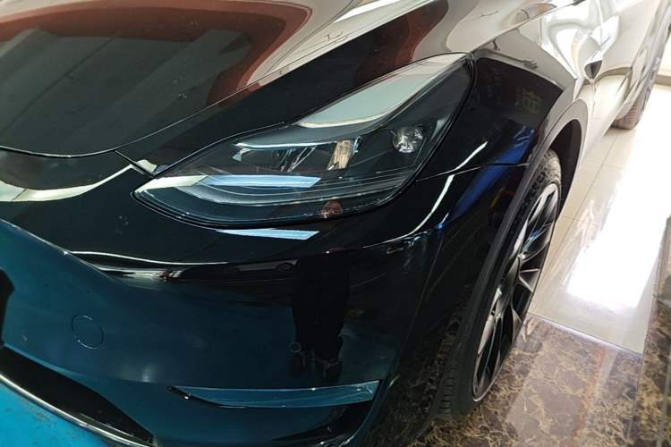 Used Tesla Model Y 2021 Standard Range Rear-Wheel Drive Version Left Front Headlight