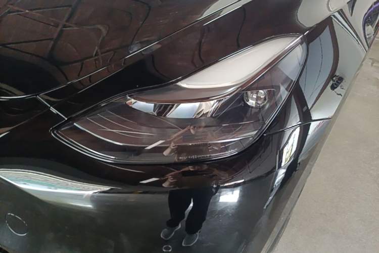Used Tesla Model Y 2021 Standard Range Rear-Wheel Drive Version Left Front Headlight