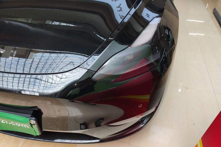 Used Tesla Model Y 2021 Long-Range All-Wheel-Drive Version Left Front Headlight