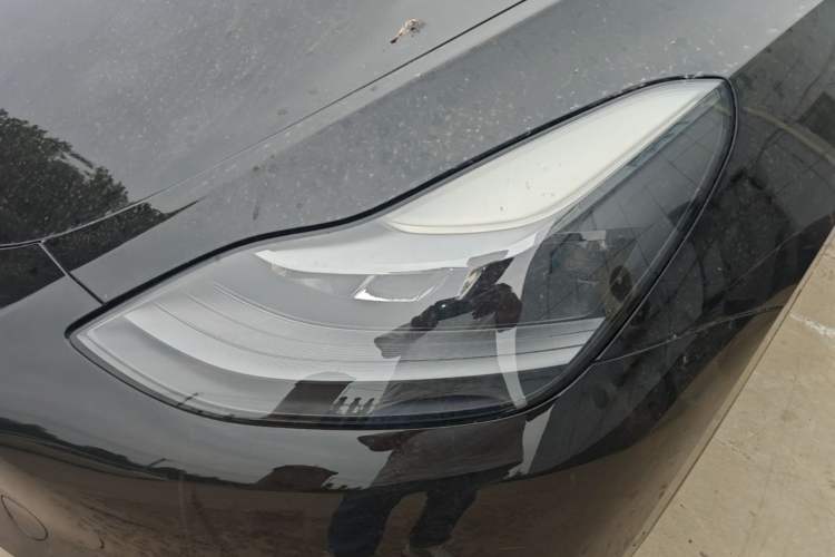 Used Tesla Model Y 2021 Standard Range Rear-Wheel Drive Version Left Front Headlight