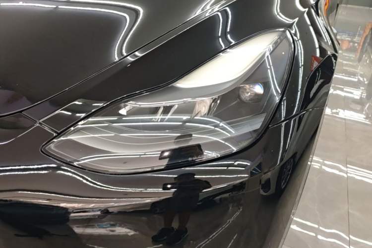 Used Tesla Model Y 2021 Standard Range Rear-Wheel Drive Version Left Front Headlight