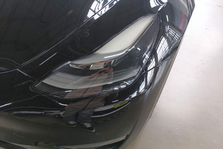 Used Tesla Model Y 2021 Standard Range Rear-Wheel Drive Version Left Front Headlight
