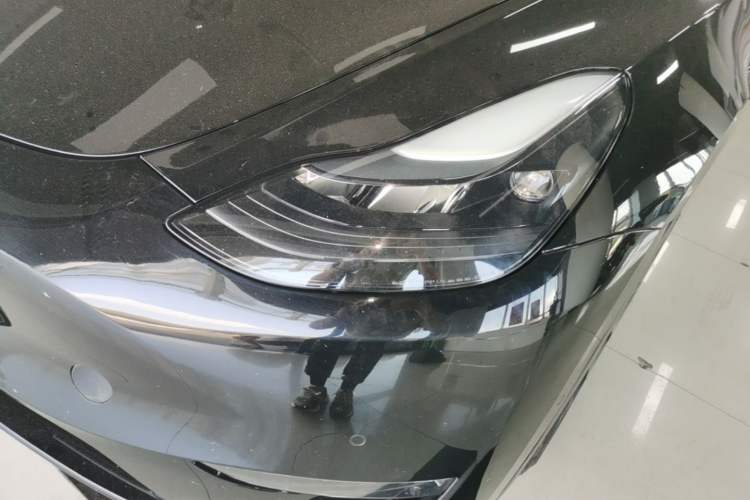 Used Tesla Model Y 2021 Standard Range Rear-Wheel Drive Version Left Front Headlight