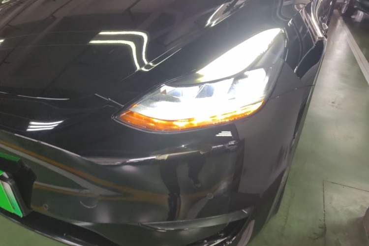 Used Tesla Model Y 2021 Long-Range All-Wheel-Drive Version Left Front Headlight