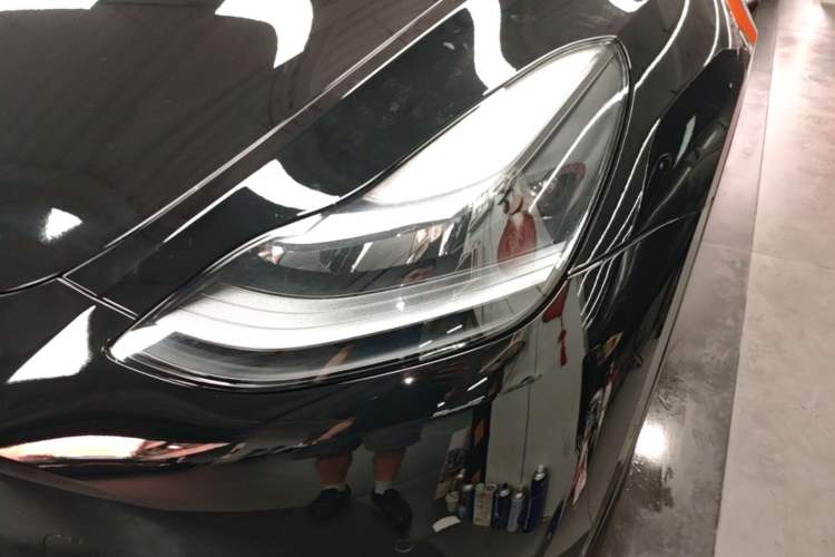 Used Tesla Model Y 2021 Standard Range Rear-Wheel Drive Version Left Front Headlight