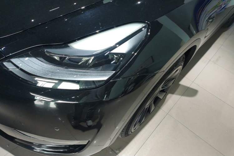 Used Tesla Model Y 2021 Standard Range Rear-Wheel Drive Version Left Front Headlight