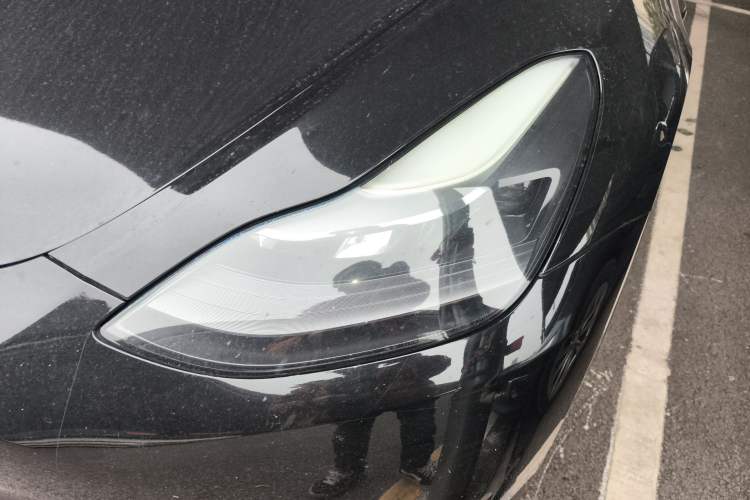 Used Tesla Model Y 2021 Standard Range Rear-Wheel Drive Version Left Front Headlight