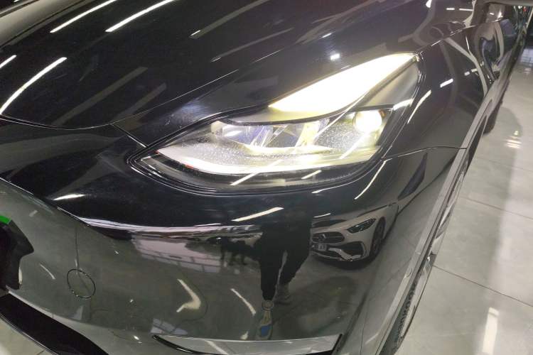 Used Tesla Model Y 2021 Standard Range Rear-Wheel Drive Version Left Front Headlight