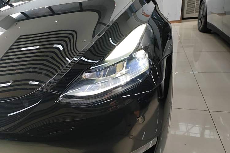 Used Tesla Model Y 2021 Long-Range All-Wheel-Drive Version 3D7 Left Front Headlight