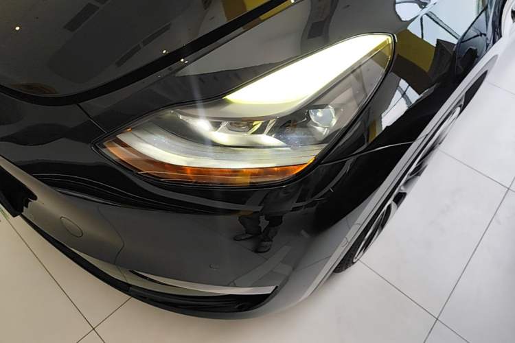 Used Tesla Model Y 2021 Performance High-Performance All-Wheel-Drive Version Left Front Headlight