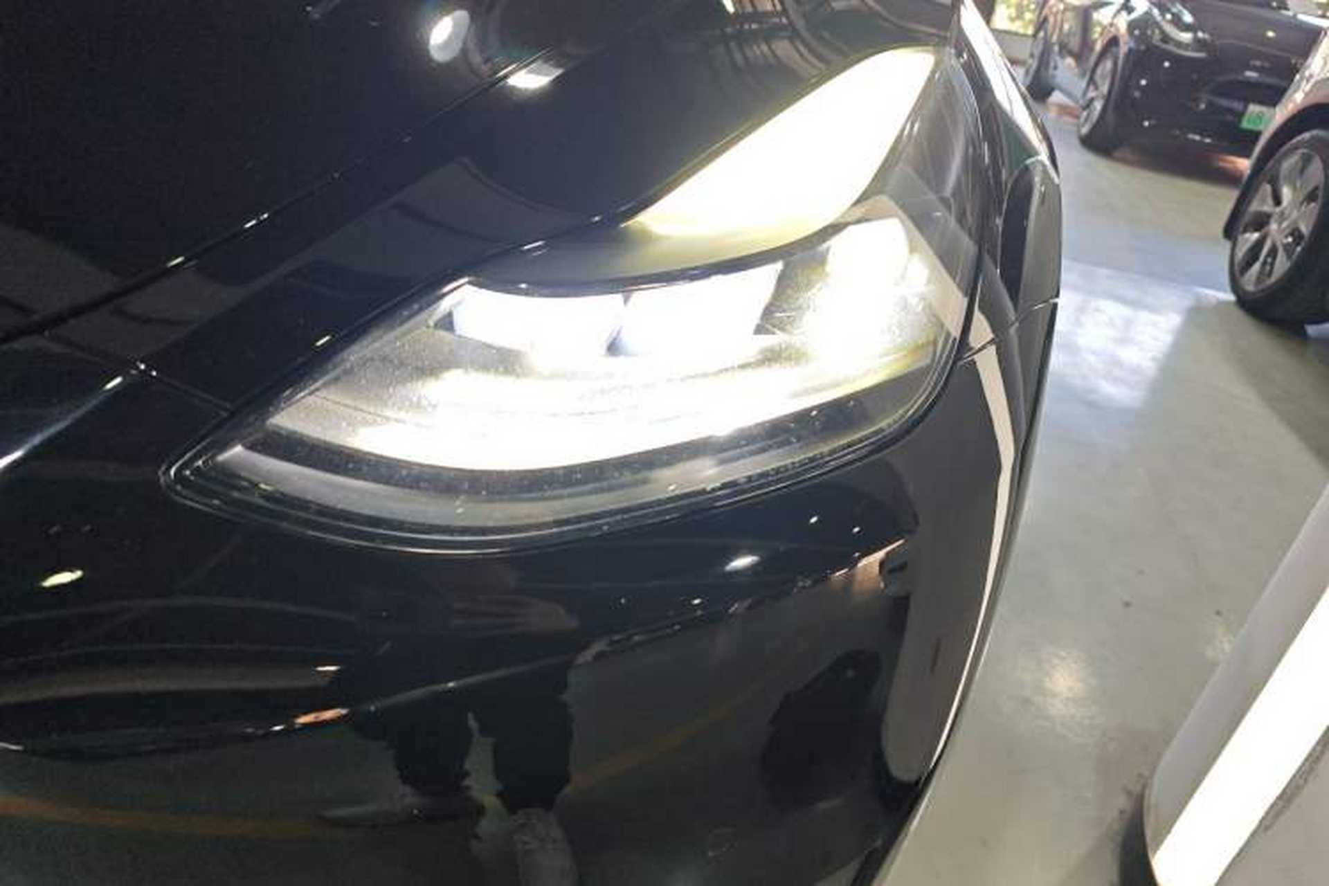 Used Tesla Model Y 2021 Long-Range All-Wheel-Drive Version Left Front Headlight