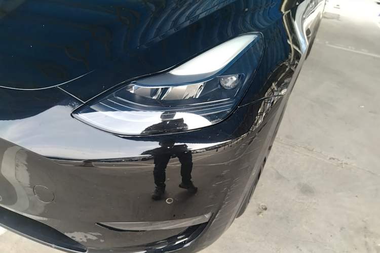 Used Tesla Model Y 2021 Standard Range Rear-Wheel Drive Version Left Front Headlight