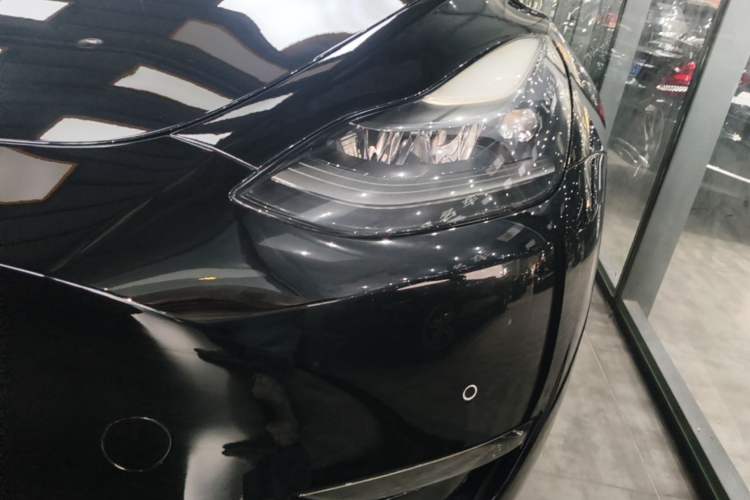 Used Tesla Model Y 2021 Standard Range Rear-Wheel Drive Version Left Front Headlight