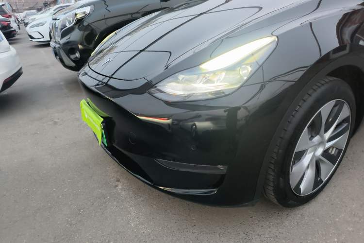 Used Tesla Model Y 2021 Standard Range Rear-Wheel Drive Version Left Front Headlight