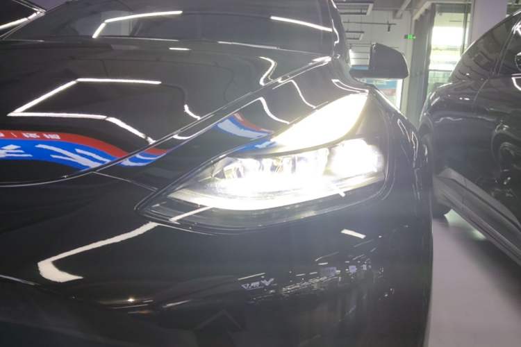 Used Tesla Model Y 2021 Long-Range All-Wheel-Drive Version 3D7 Left Front Headlight