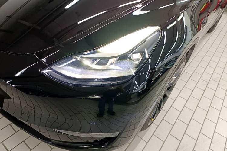 Used Tesla Model Y 2021 Long-Range All-Wheel-Drive Version Left Front Headlight