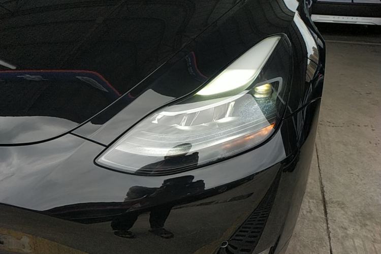 Used Tesla Model Y 2021 Standard Range Rear-Wheel Drive Version Left Front Headlight