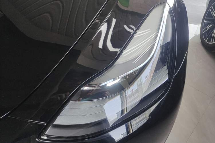Used Tesla Model Y 2021 Long-Range All-Wheel-Drive Version 3D7 Left Front Headlight