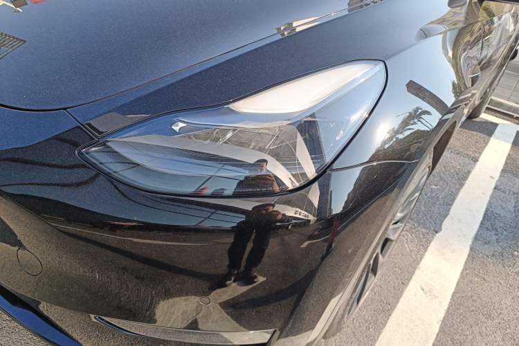 Used Tesla Model Y 2021 Standard Range Rear-Wheel Drive Version Left Front Headlight