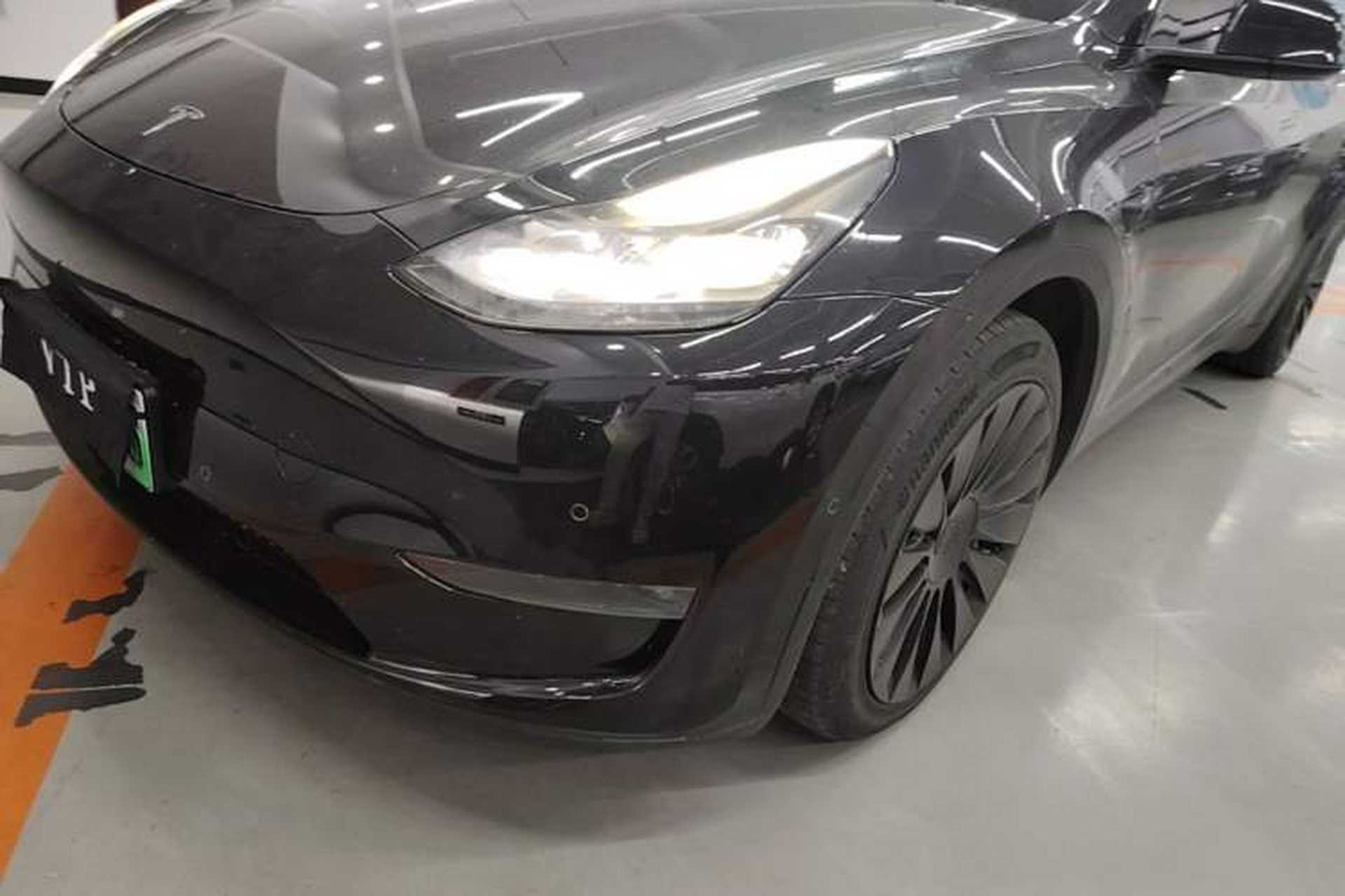 Used Tesla Model Y 2021 Standard Range Rear-Wheel Drive Version Left Front Headlight