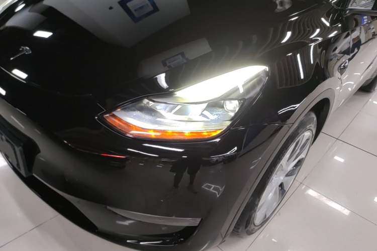 Used Tesla Model Y 2021 Standard Range Rear-Wheel Drive Version Left Front Headlight