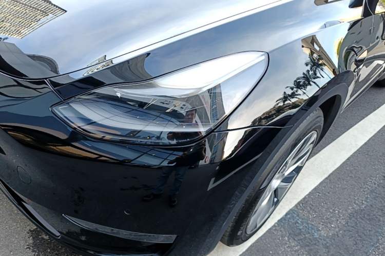 Used Tesla Model Y 2021 Standard Range Rear-Wheel Drive Version Left Front Headlight