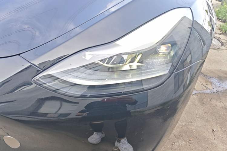 Used Tesla Model Y 2021 Standard Range Rear-Wheel Drive Version Left Front Headlight