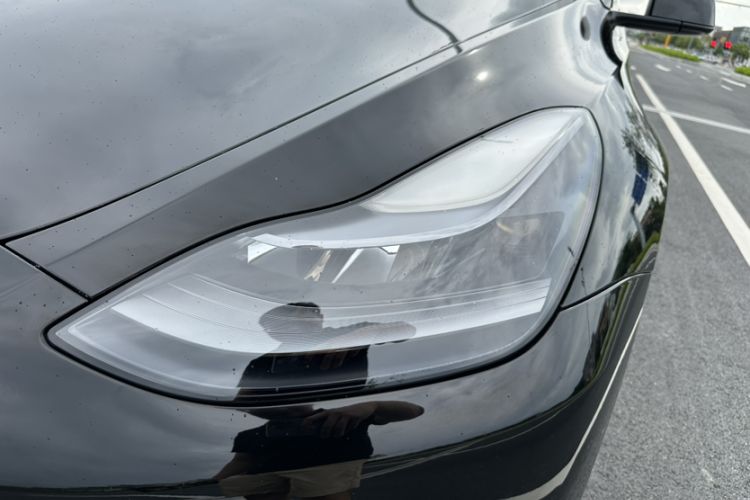 Used Tesla Model Y 2021 Standard Range Rear-Wheel Drive Version Left Front Headlight