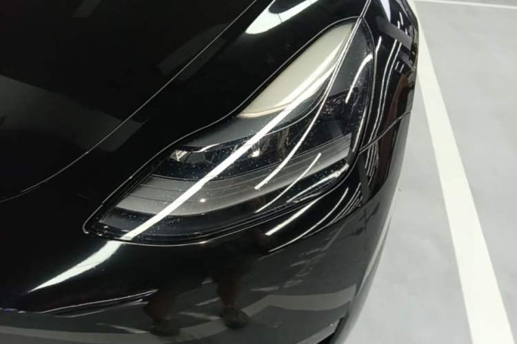 Used Tesla Model Y 2021 Standard Range Rear-Wheel Drive Version Left Front Headlight