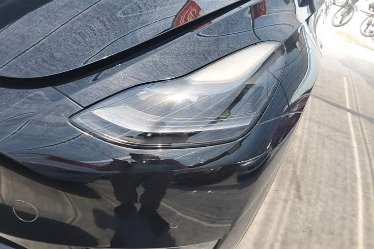 Used Tesla Model Y 2021 Standard Range Rear-Wheel Drive Version Left Front Headlight