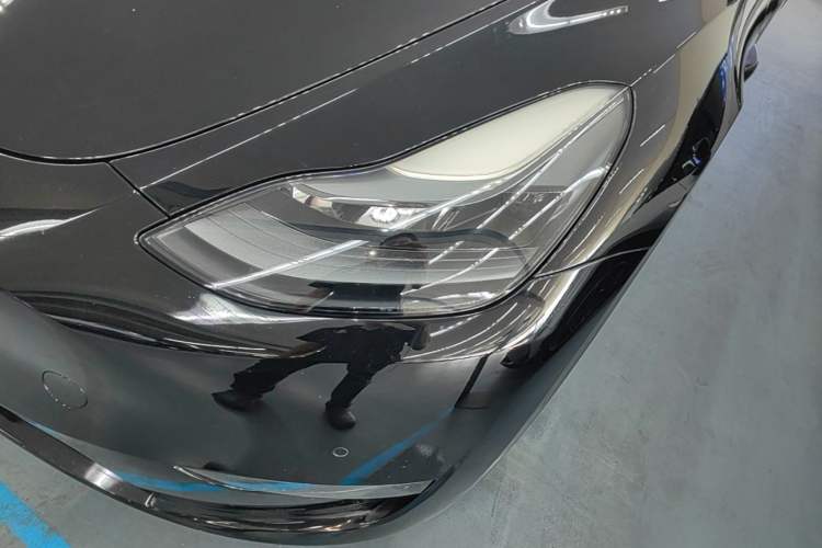 Used Tesla Model Y 2021 Standard Range Rear-Wheel Drive Version Left Front Headlight