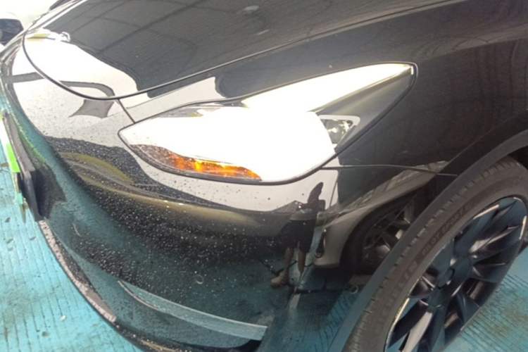 Used Tesla Model Y 2021 Standard Range Rear-Wheel Drive Version Left Front Headlight