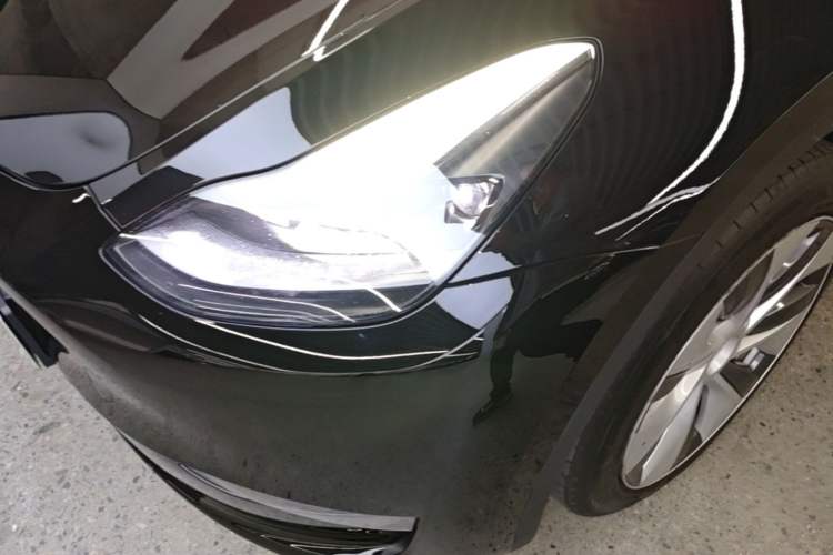 Used Tesla Model Y 2021 Standard Range Rear-Wheel Drive Version Left Front Headlight
