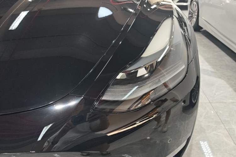 Used Tesla Model Y 2021 Standard Range Rear-Wheel Drive Version Left Front Headlight