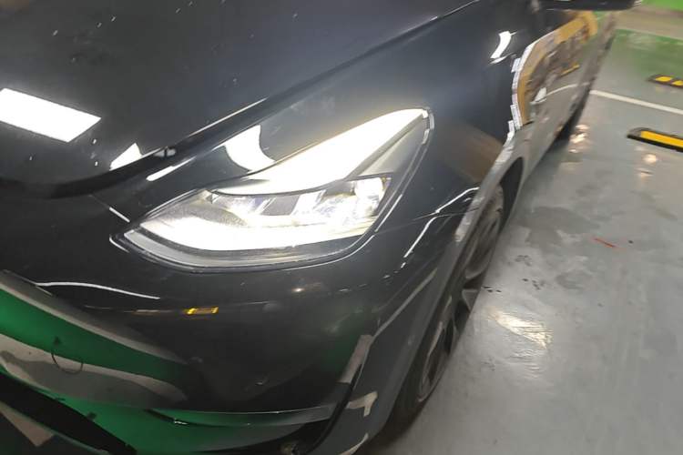 Used Tesla Model Y 2021 Standard Range Rear-Wheel Drive Version Left Front Headlight
