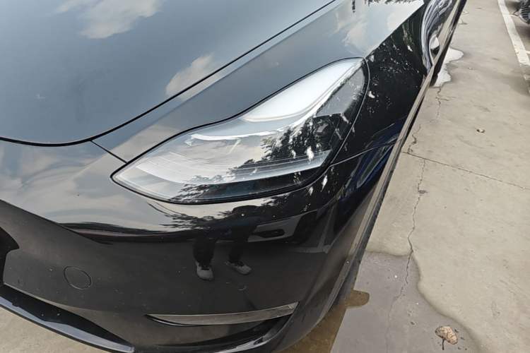 Used Tesla Model Y 2021 Standard Range Rear-Wheel Drive Version Left Front Headlight
