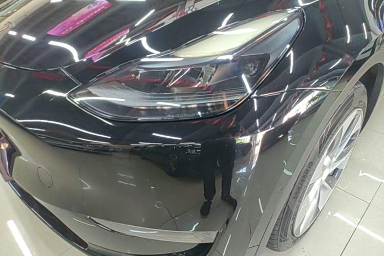 Used Tesla Model Y 2021 Standard Range Rear-Wheel Drive Version Left Front Headlight