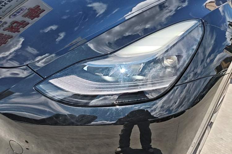 Used Tesla Model Y 2021 Long-Range All-Wheel-Drive Version Left Front Headlight