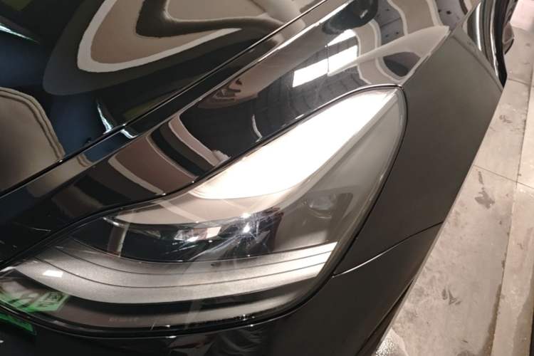 Used Tesla Model Y 2021 Long-Range All-Wheel-Drive Version Left Front Headlight