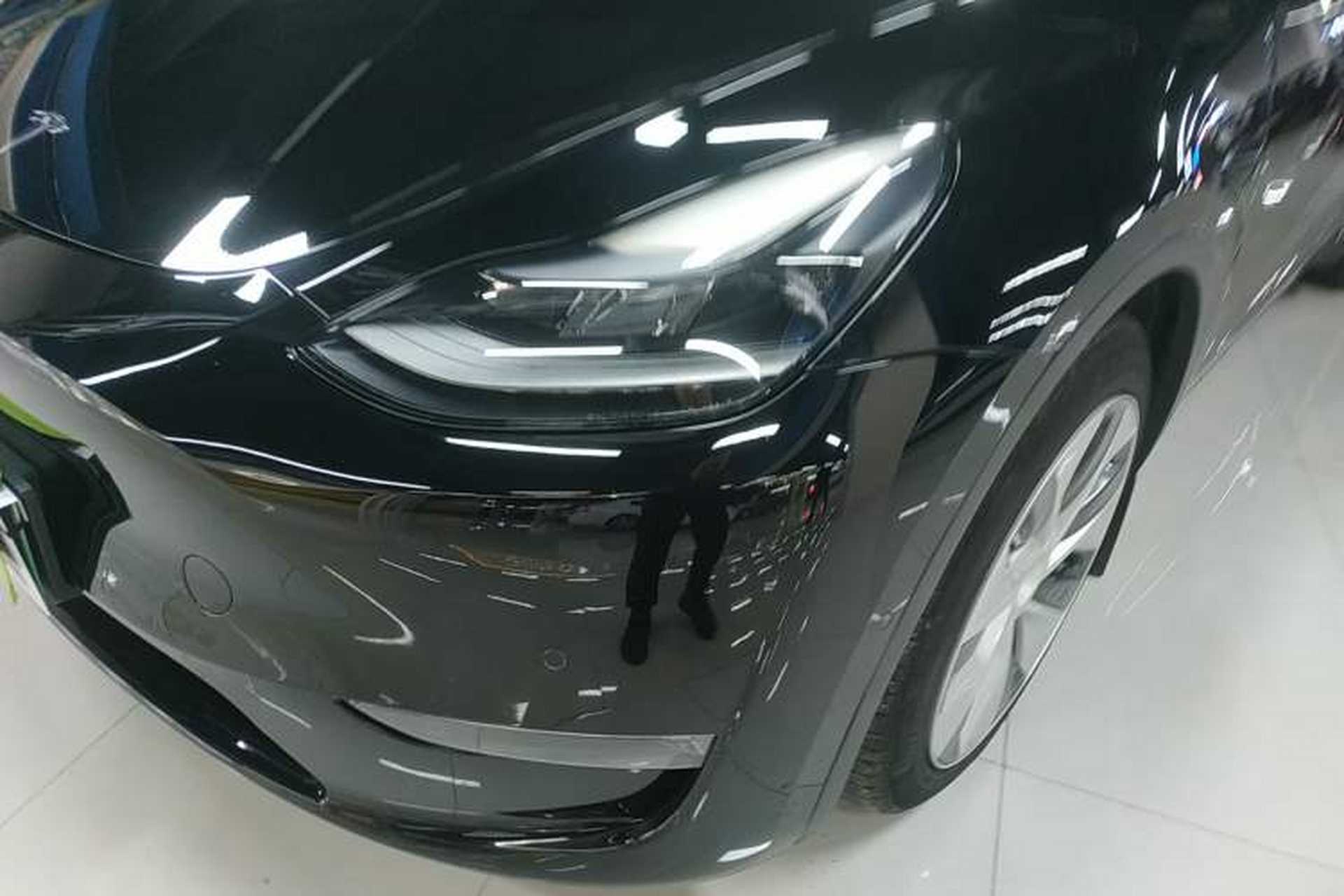 Used Tesla Model Y 2021 Standard Range Rear-Wheel Drive Version Left Front Headlight