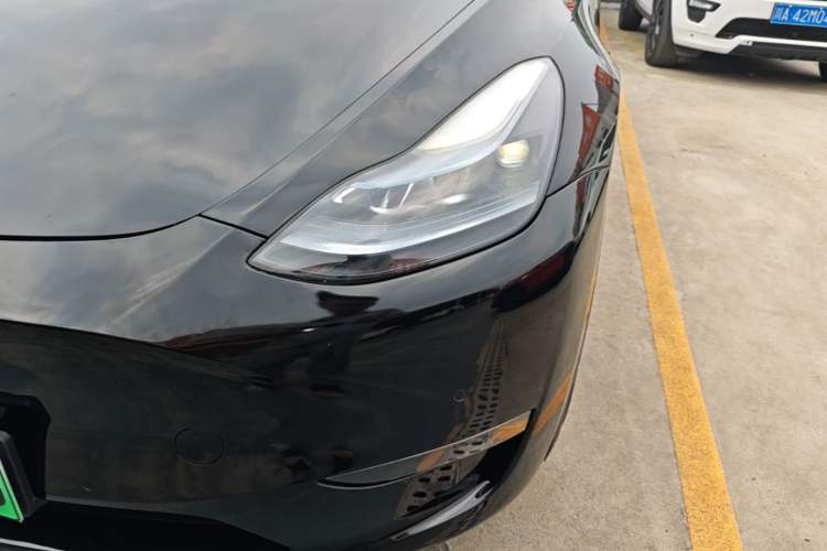 Used Tesla Model Y 2021 Standard Range Rear-Wheel Drive Version Left Front Headlight