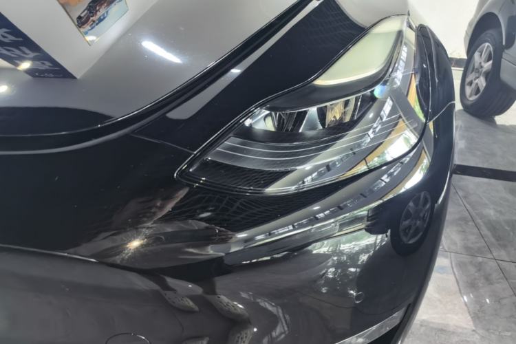 Used Tesla Model Y 2021 Long-Range All-Wheel-Drive Version Left Front Headlight