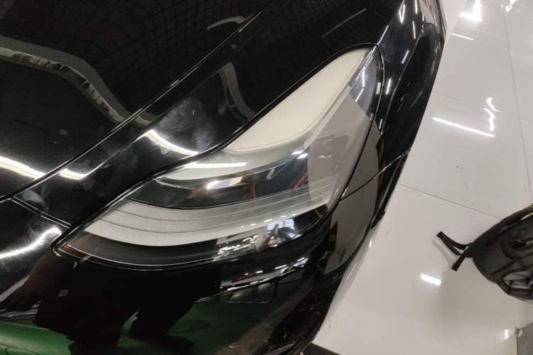 Used Tesla Model Y 2021 Long-Range All-Wheel-Drive Version Left Front Headlight